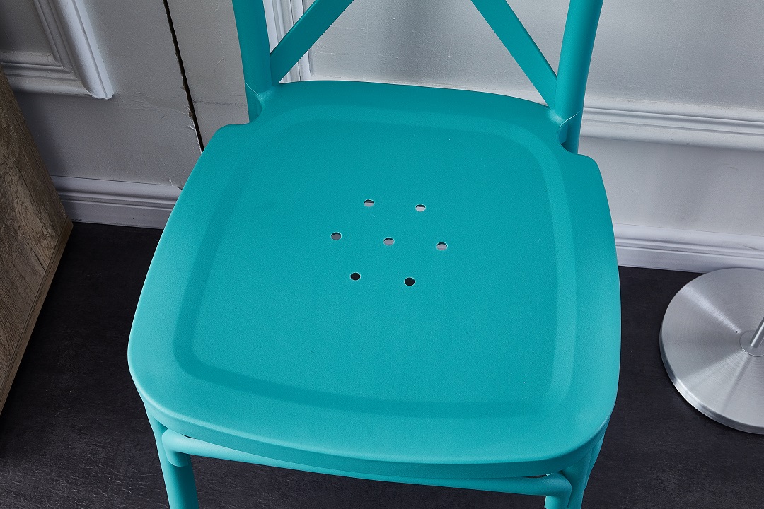 Crossback Chair 14