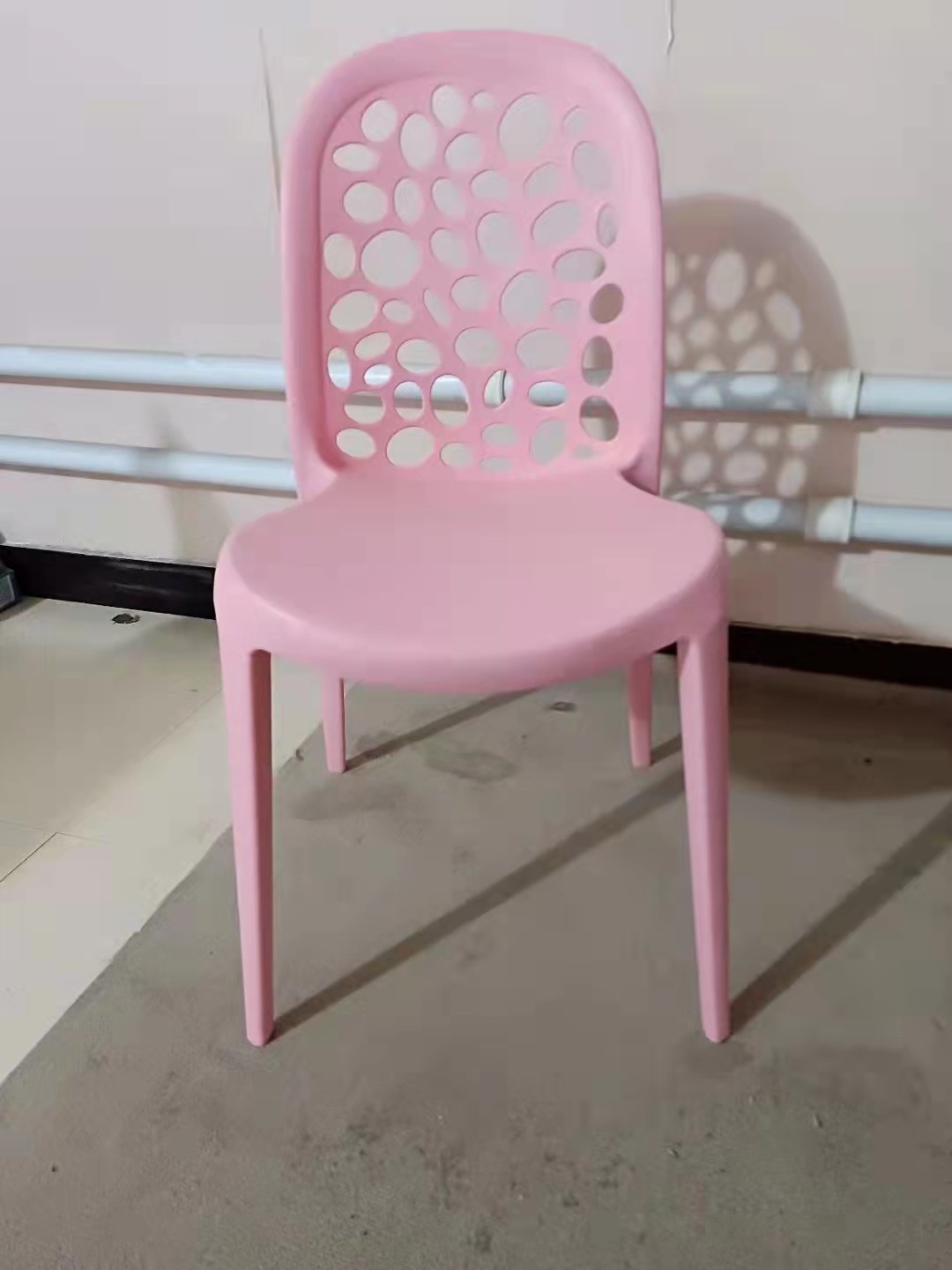 Colorful Outdoor Furniture Garden Plastic Dining Hollow Backrest Resin Chair